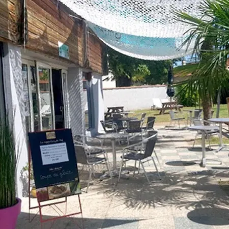 Campsite Mobil 4 Pers Avec Terrasse - Cuisine Equipee - Api-1-52-1715